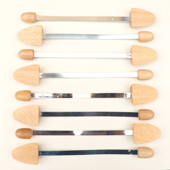 Wooden shoe trees - Picture 2 of 3